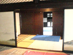 rokeM'shouse02.JPG